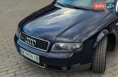 Универсал Audi A4 2004 в 