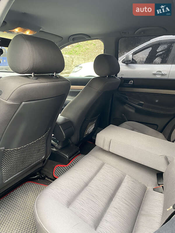 Универсал Audi A4 2001 в Киеве