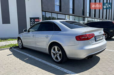 Седан Audi A4 2013 в Львове