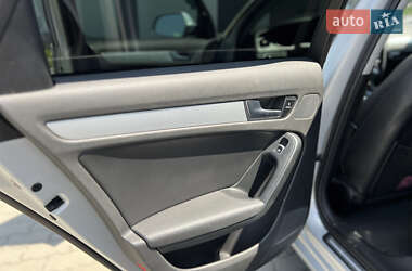 Седан Audi A4 2013 в Львове