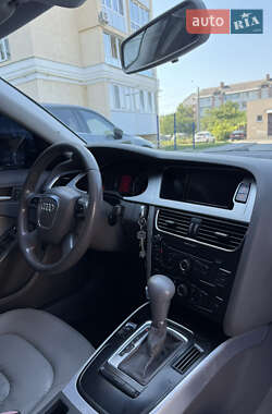 Седан Audi A4 2009 в 