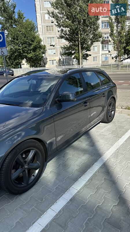 Универсал Audi A4 2009 в Вараше