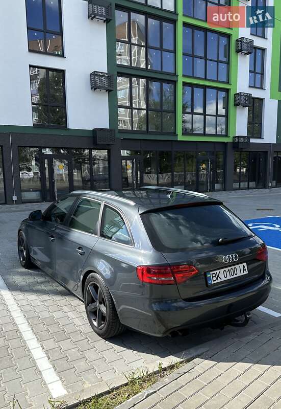 Универсал Audi A4 2009 в Вараше