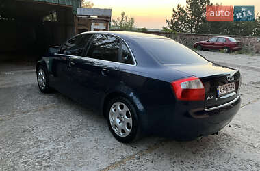 Седан Audi A4 2004 в 