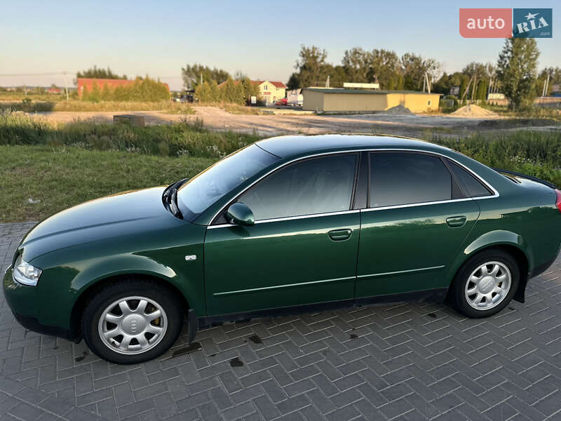 Седан Audi A4 2001 в Львове