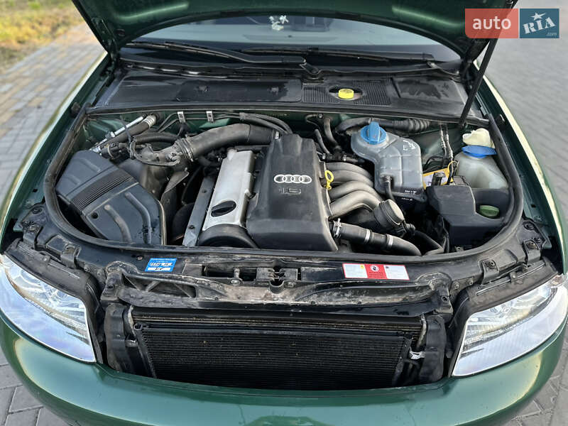 Седан Audi A4 2001 в Львове