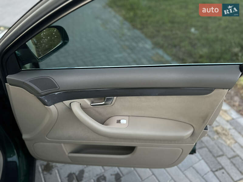 Седан Audi A4 2001 в Львове