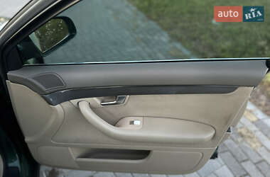 Седан Audi A4 2001 в 