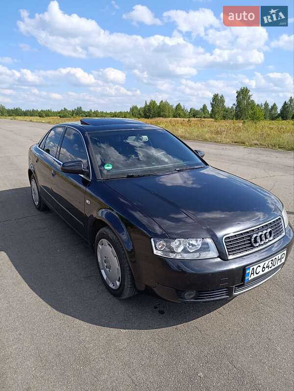 Седан Audi A4 2004 в Любешове