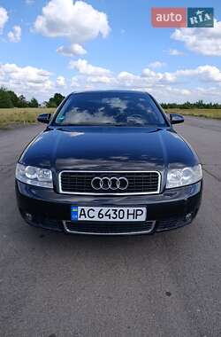 Седан Audi A4 2004 в 