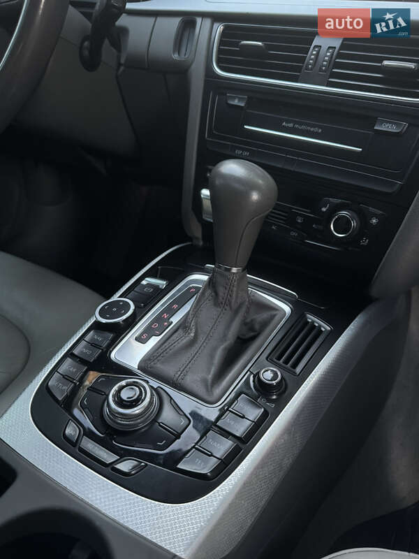 Седан Audi A4 2009 в Полтаве