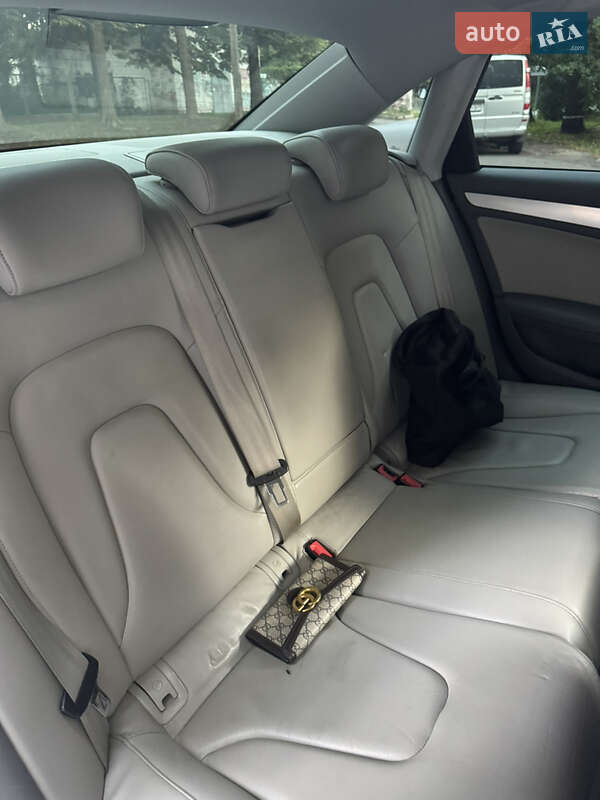 Седан Audi A4 2009 в Полтаве