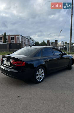 Седан Audi A4 2010 в 