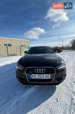 Седан Audi A4 2013 в 