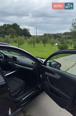 Универсал Audi A4 2018 в 