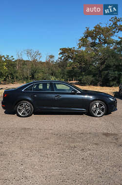 Седан Audi A4 2016 в 