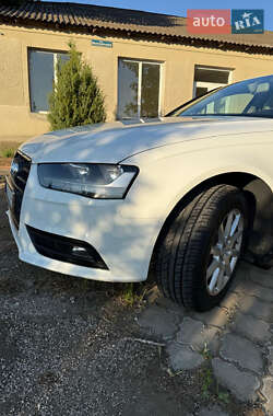 Седан Audi A4 2014 в 