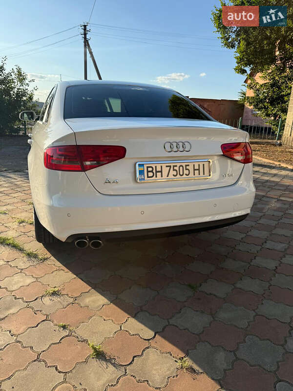 Седан Audi A4 2014 в Ширяево