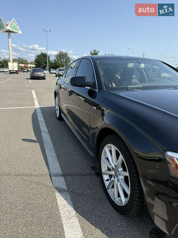 Седан Audi A4 2014 в Киеве