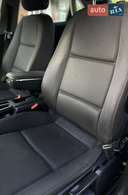 Седан Audi A4 2002 в 