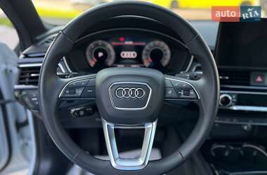 Седан Audi A4 2020 в 