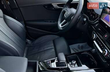 Седан Audi A4 2020 в 