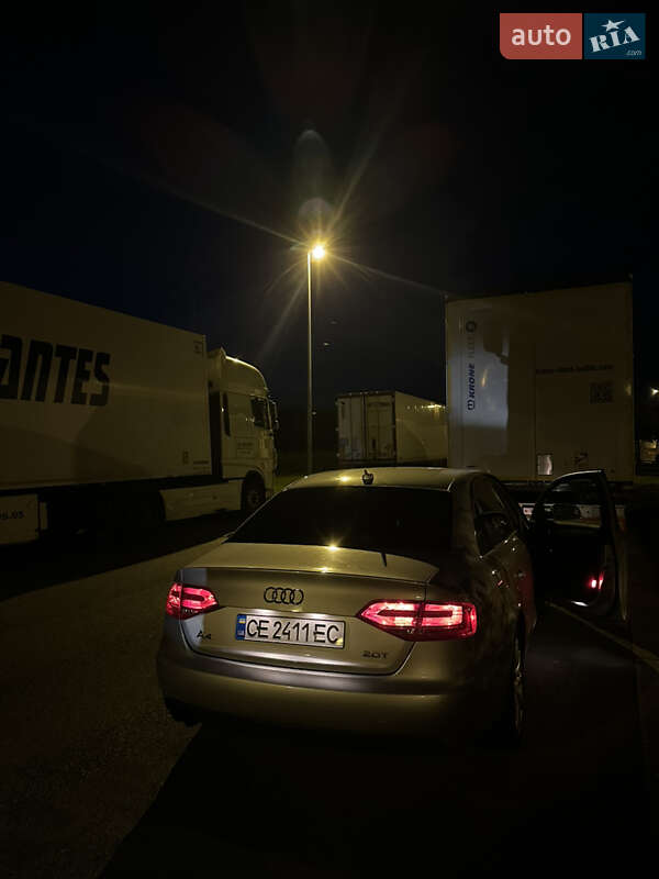 Седан Audi A4 2011 в Глыбокой