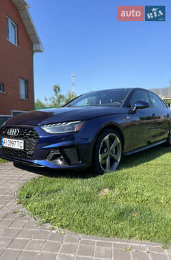 Седан Audi A4 2024 в 