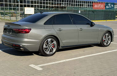 Седан Audi A4 2023 в 