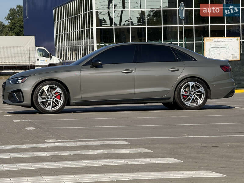 Седан Audi A4 2023 в Киеве