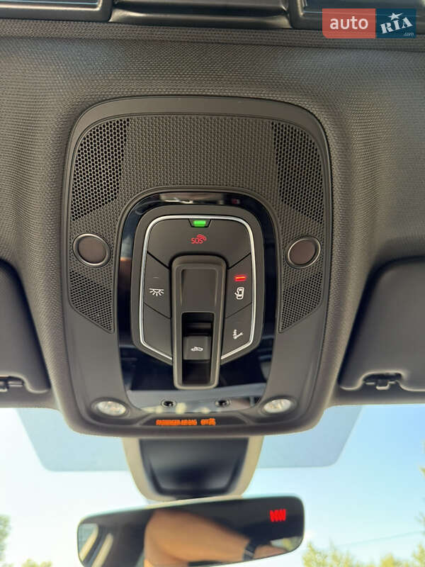 Седан Audi A4 2023 в Киеве
