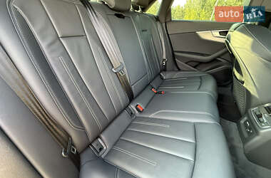 Седан Audi A4 2023 в 