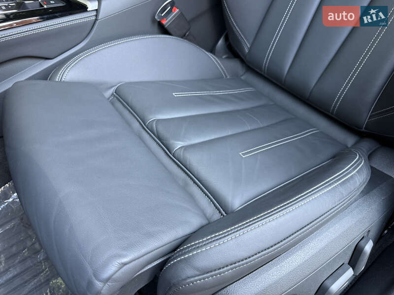 Седан Audi A4 2023 в Киеве
