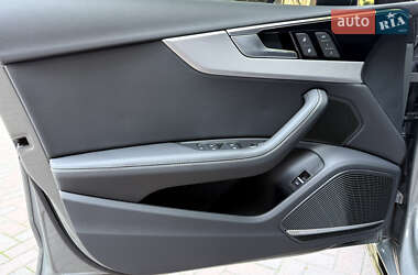 Седан Audi A4 2023 в 