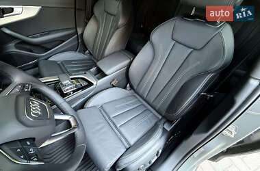 Седан Audi A4 2023 в 
