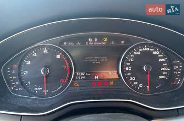 Седан Audi A4 2016 в 