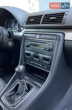 Седан Audi A4 2006 в 