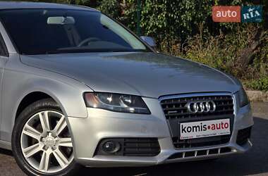 Седан Audi A4 2010 в 