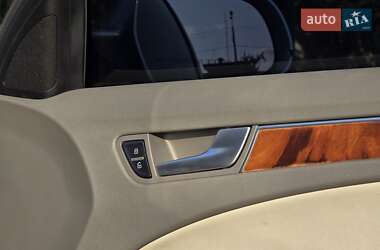 Седан Audi A4 2010 в 