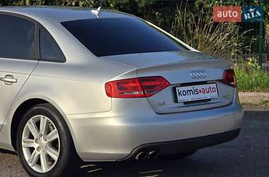 Седан Audi A4 2010 в 