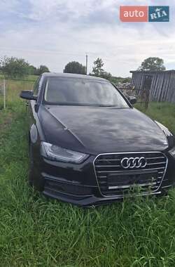Седан Audi A4 2015 в Луцке
