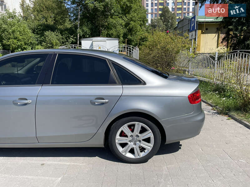 Седан Audi A4 2009 в Тернополе