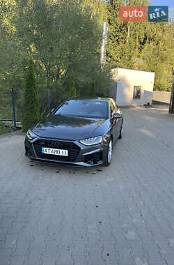 Седан Audi A4 2020 в 