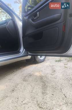 Универсал Audi A4 2003 в 