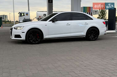 Седан Audi A4 2016 в 