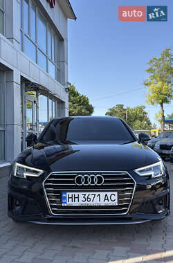Седан Audi A4 2019 в 