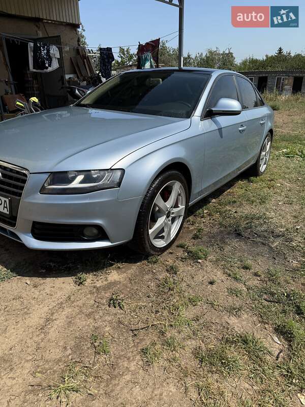 Седан Audi A4 2008 в 
