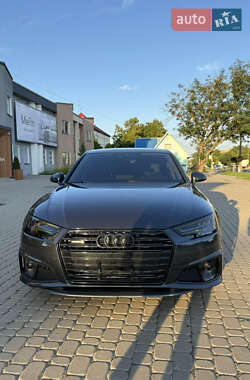 Седан Audi A4 2018 в Коломые