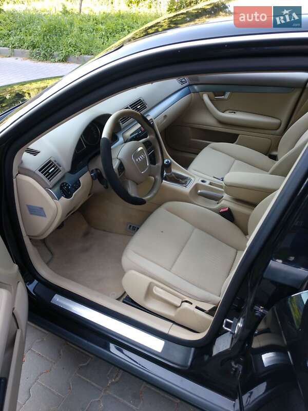 Седан Audi A4 2005 в Хмельницком