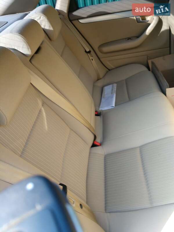 Седан Audi A4 2005 в Хмельницком
